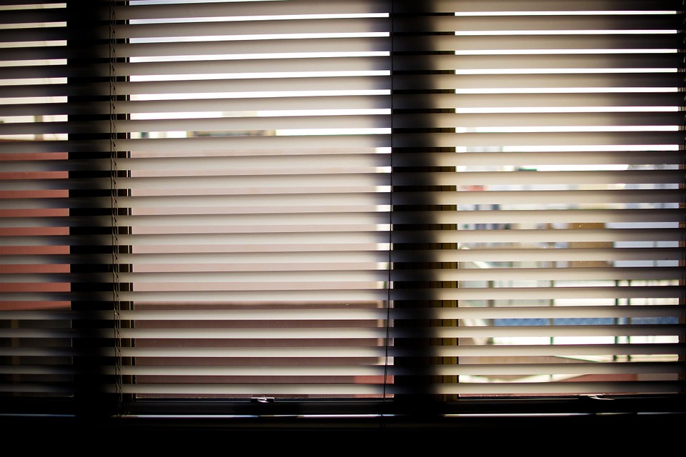 De beste tips om je woonkamer groter te laten lijken