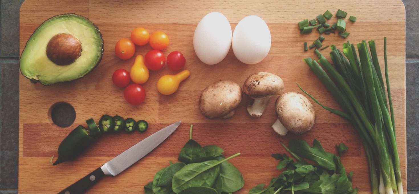 Zelf koken of uit eten gaan? Dit zijn de voor- en nadelen!