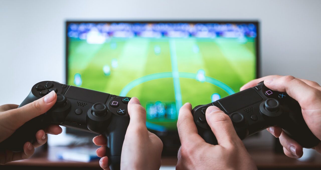 De vriendschappelijke strijd op de werkvloer met games