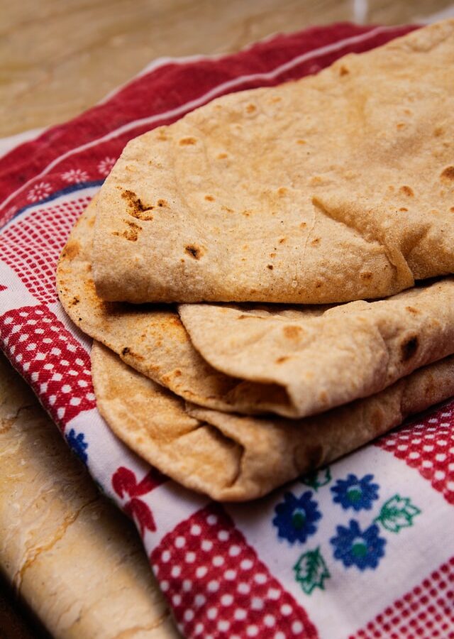 Zo maak je zelf Surinaamse roti