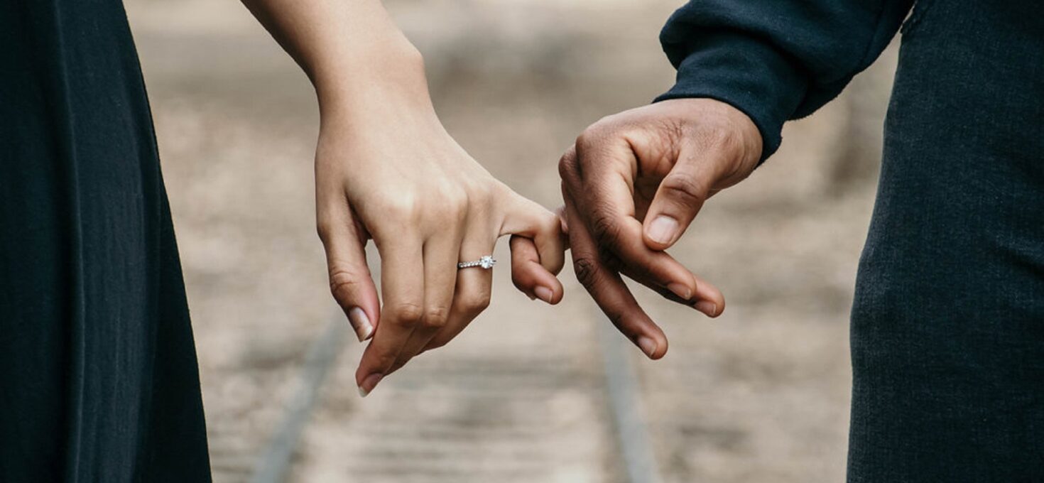 Wat zijn veelvoorkomende redenen waarom mensen trouwen?
